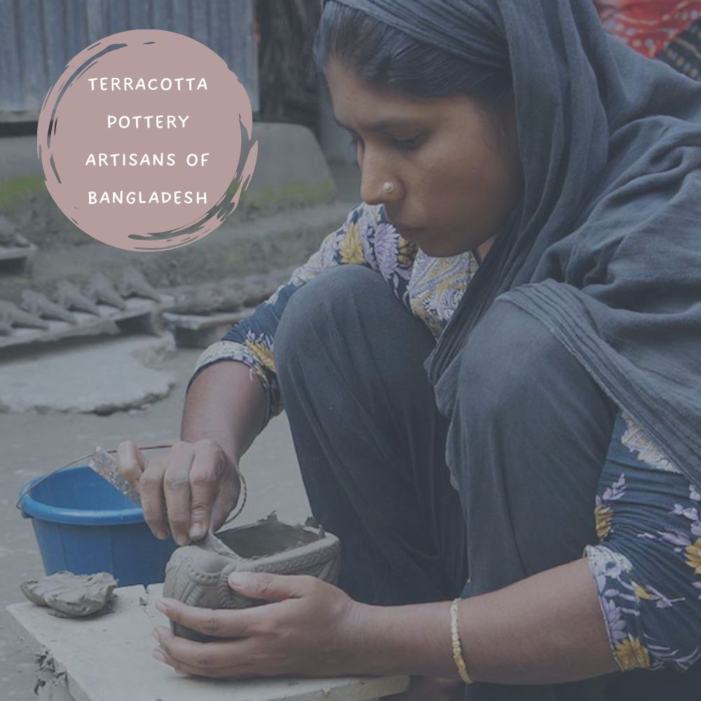 Small Rangoli Terracotta Bird Pot