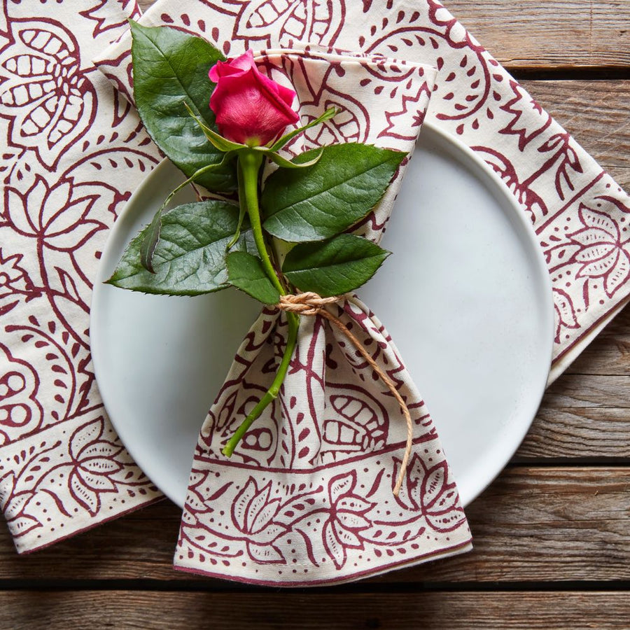 Cranberry Vine Block Print 20 x 20 Napkin Set