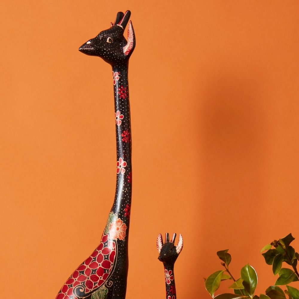 Batik Giraffe Statue Set