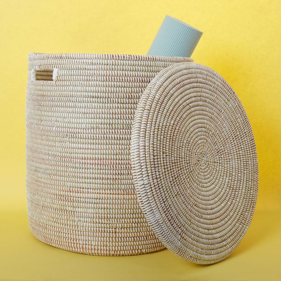 Decorative Wicker Basket with Lid & Handles, Laundry Hamper, Blanket Storage, Toy Bin, African Woven, Flat Lid, White, Medium Size