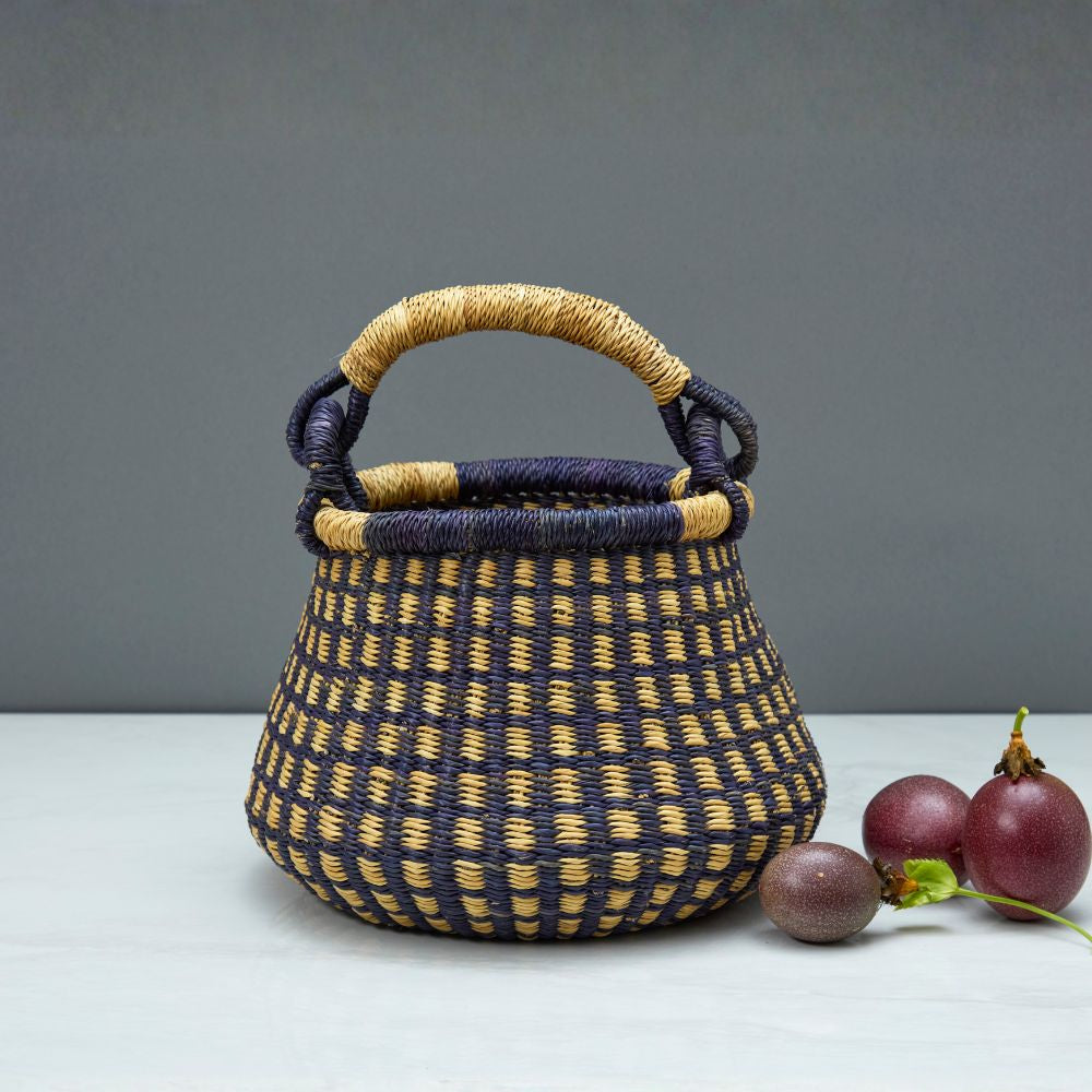 Small Bolga Pot Basket, Checkered, 9" Wide